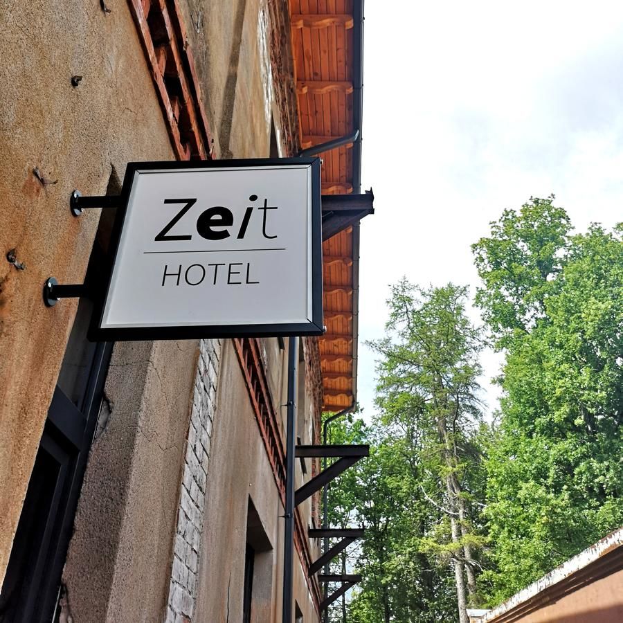 Отель Zeit Hotel Лигатне